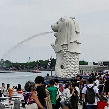 新加坡魚(yú)尾獅公園引橋