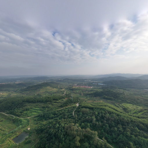 橋頭山上空房子