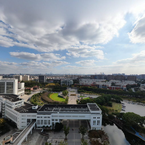 上海大学南门