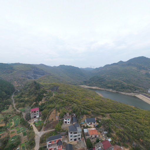 雙塔街道蓮塘村違建庭院