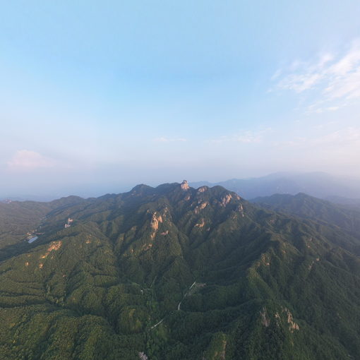 西泰山全景