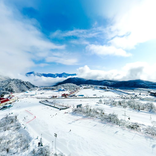 西嶺雪山滑雪場