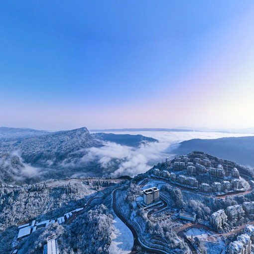 海子山雪景